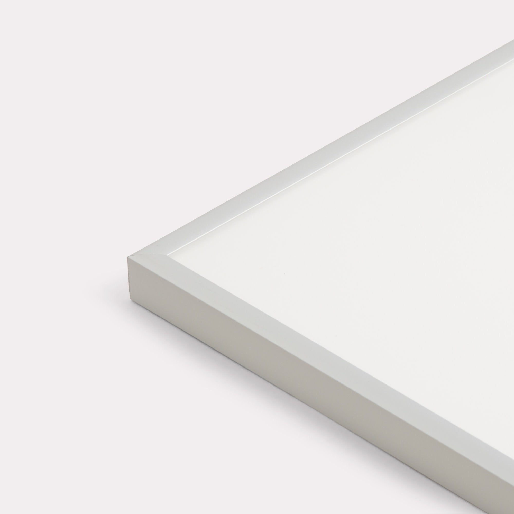 Aluminum frame, matt silver