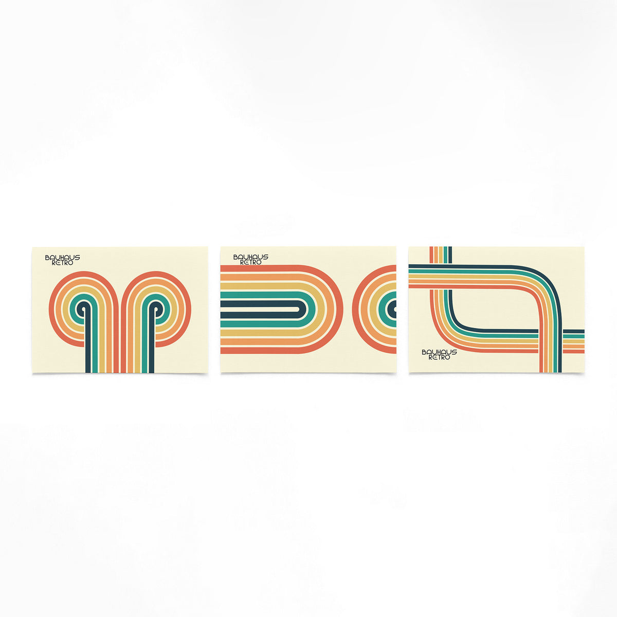 Drie landscape posters met gebogen lijnen in kleur als vrijstaande productfoto