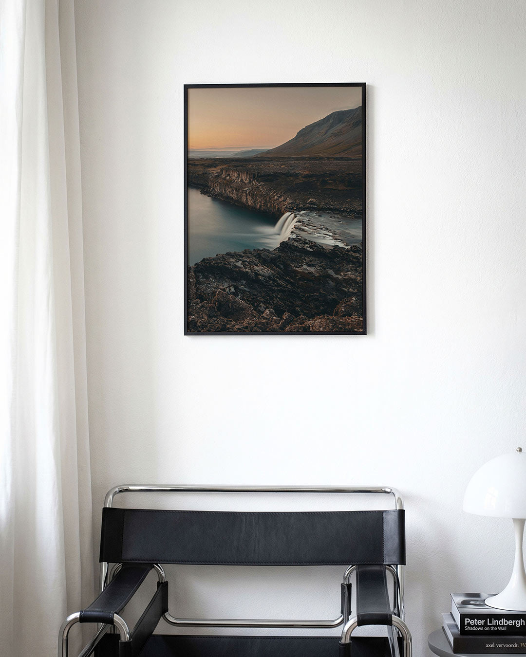 Rustige waterval Poster
