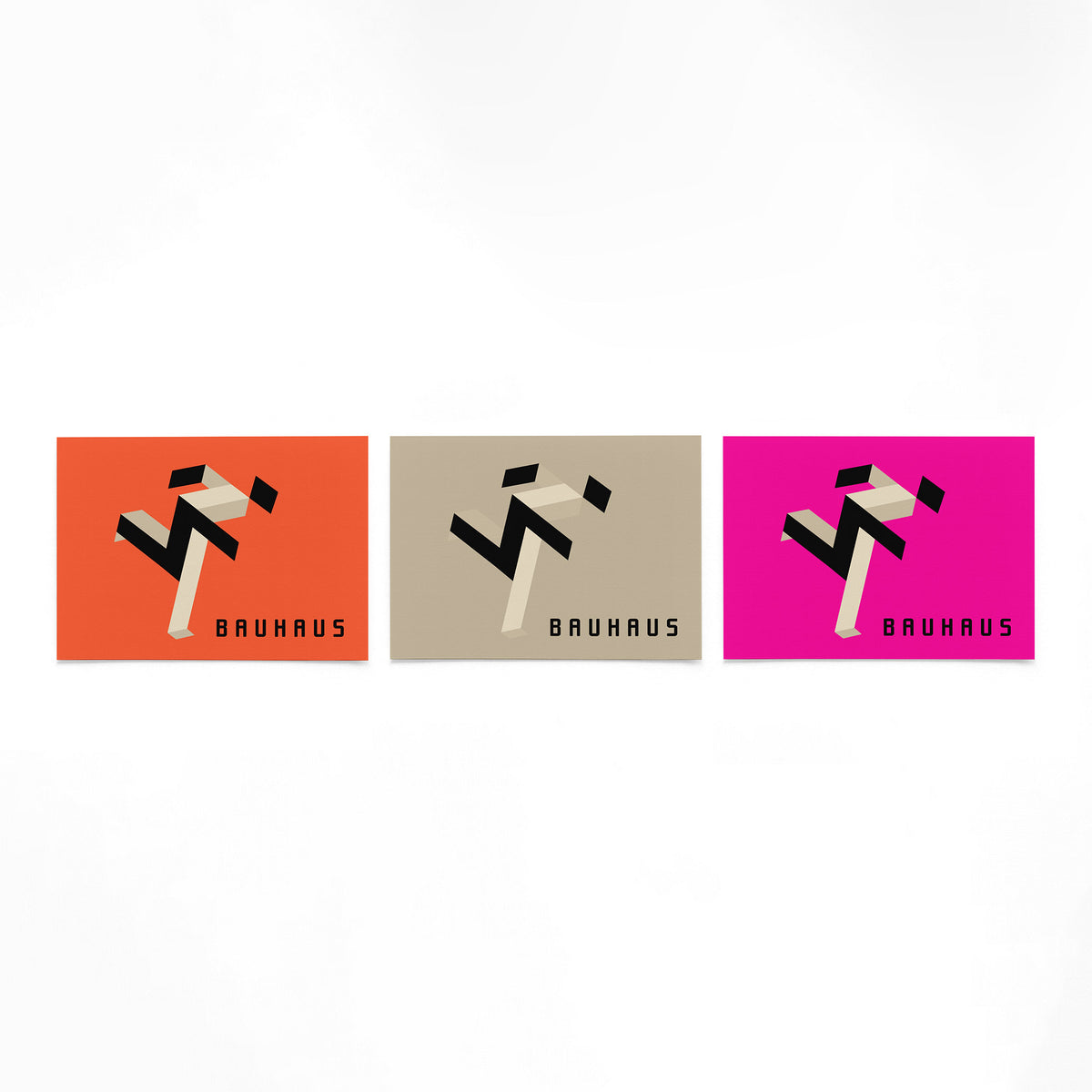 Drie landscape posters met hoekige vorm in contrast als vrijstaande productfoto
