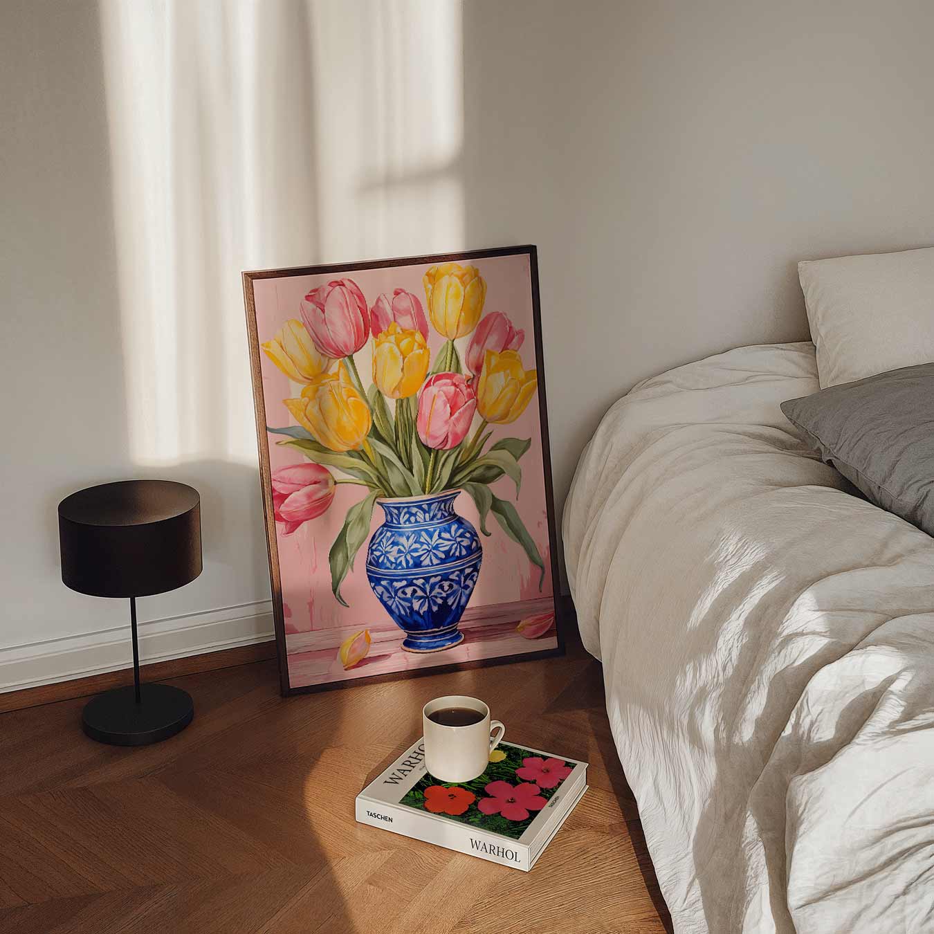 Bloeiende Tulpen in Blauwe Vaas Poster-WallArtistic