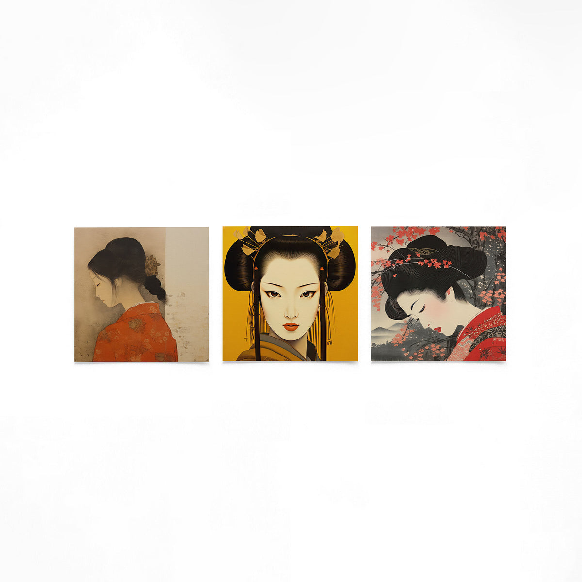Drie vierkante posters met japanse vrouwenportretten op een gebroken witte achtergrond