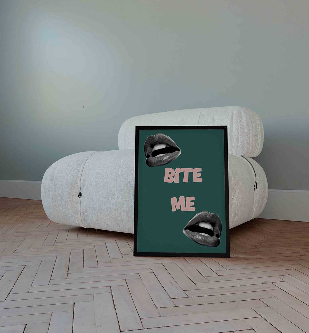 Bijtende lippen Poster