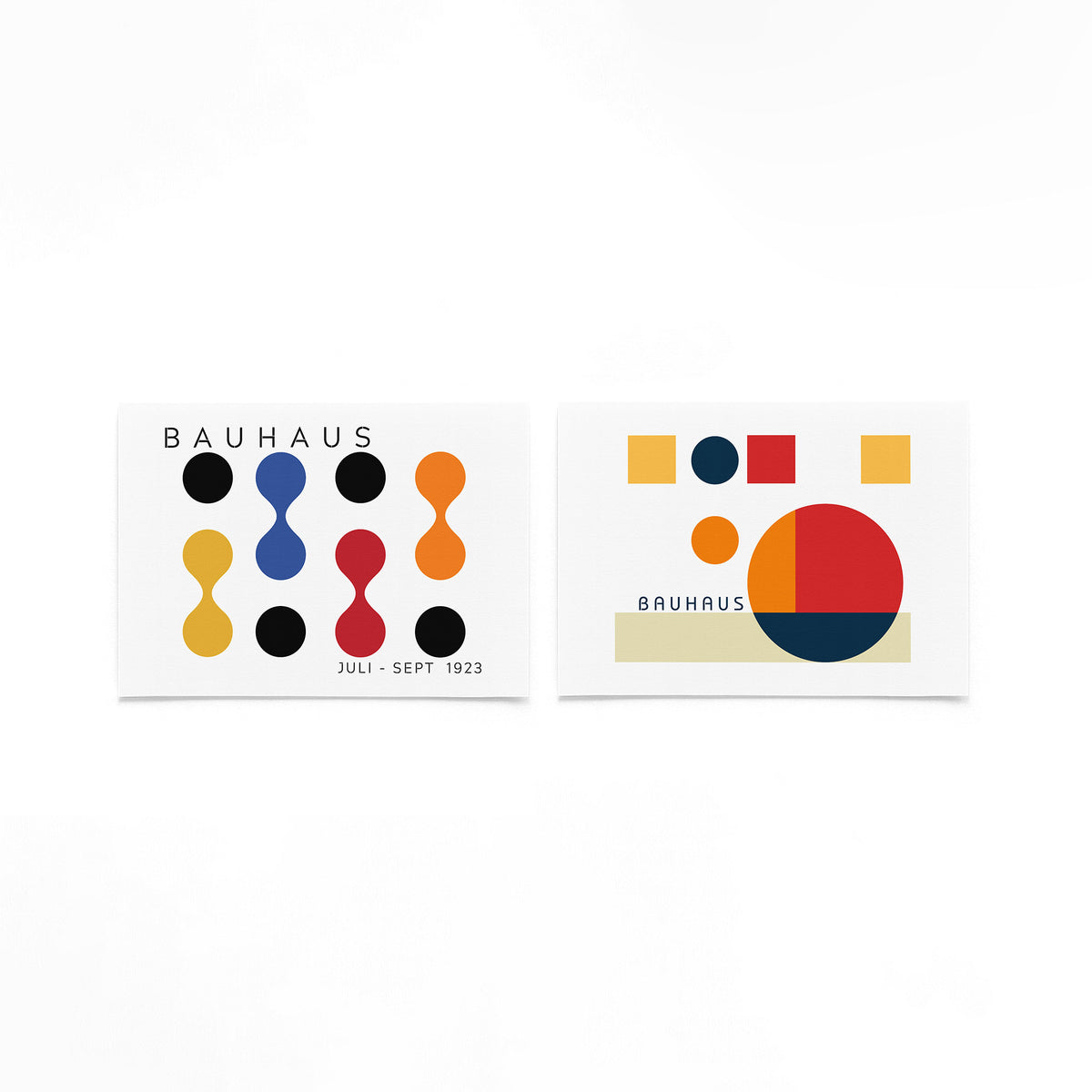 Twee landscape posters met kleurcirkels en dubbele bollen als vrijstaande productfoto