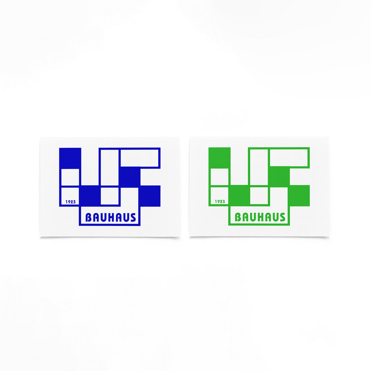 Twee landscape posters met blau groen lijnenspel als vrijstaande productfoto