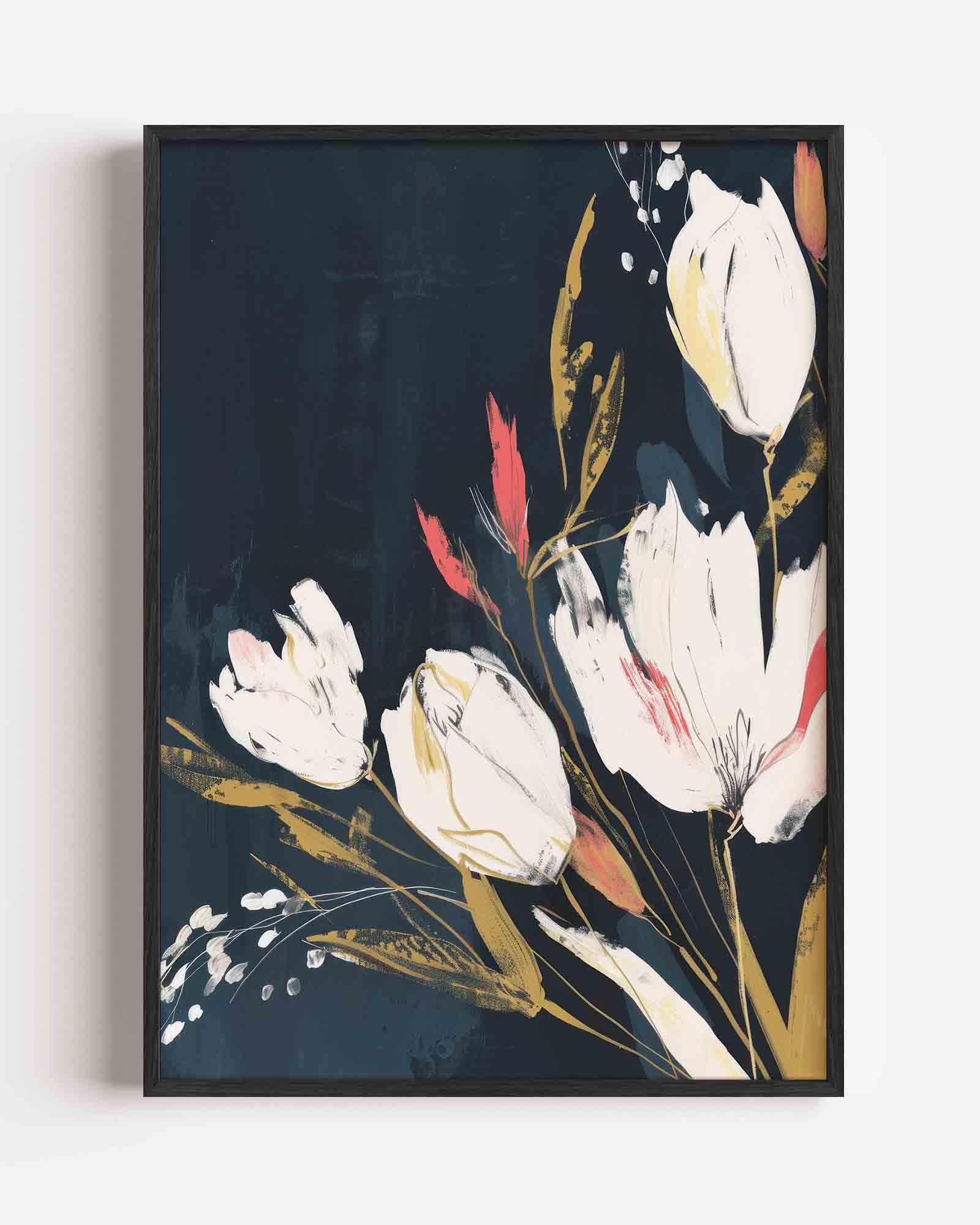 Witte bloemen op donkere achtergrond Poster