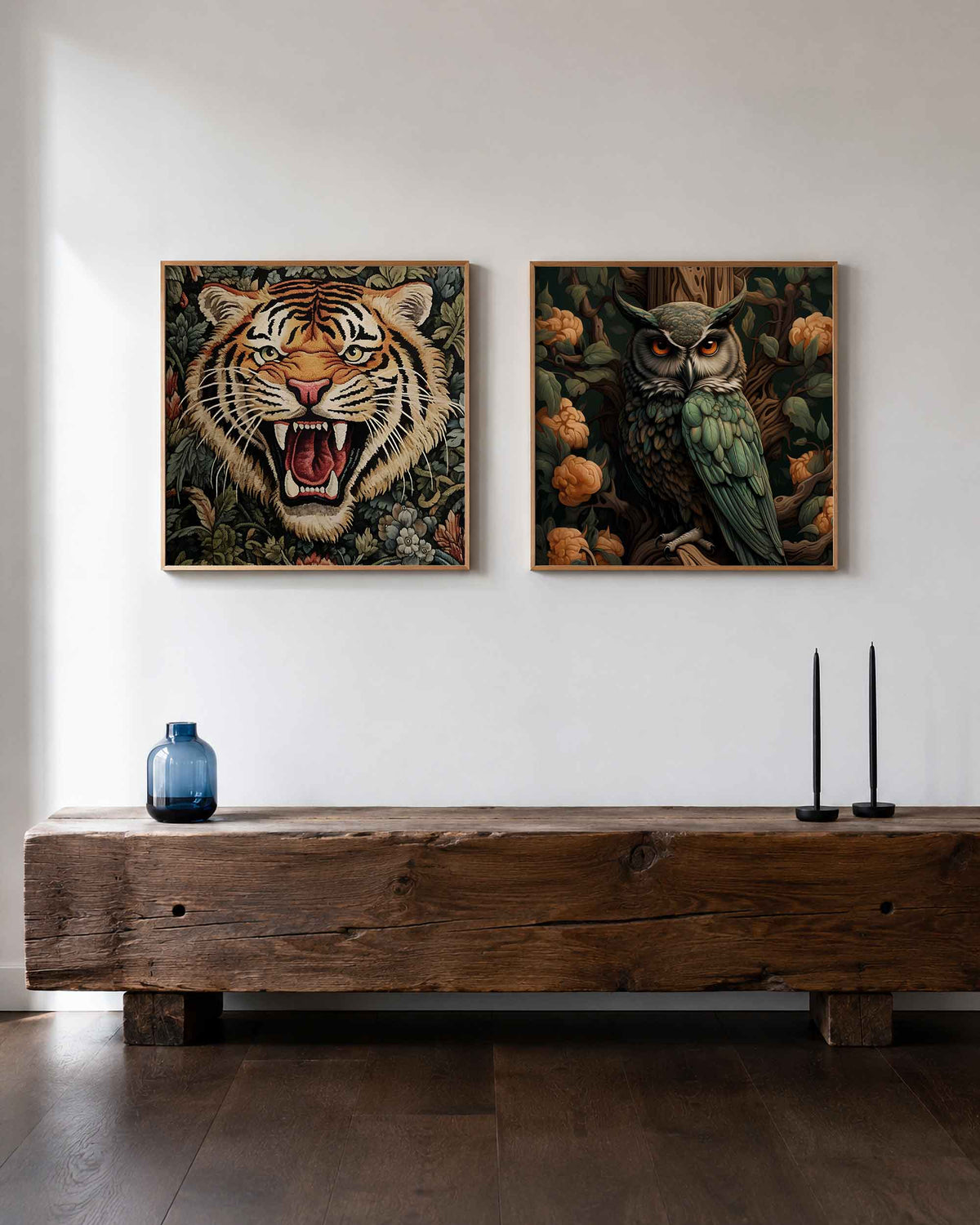 Interieurpresentatie van een tweedelige vierkante posterset met tijger en uil