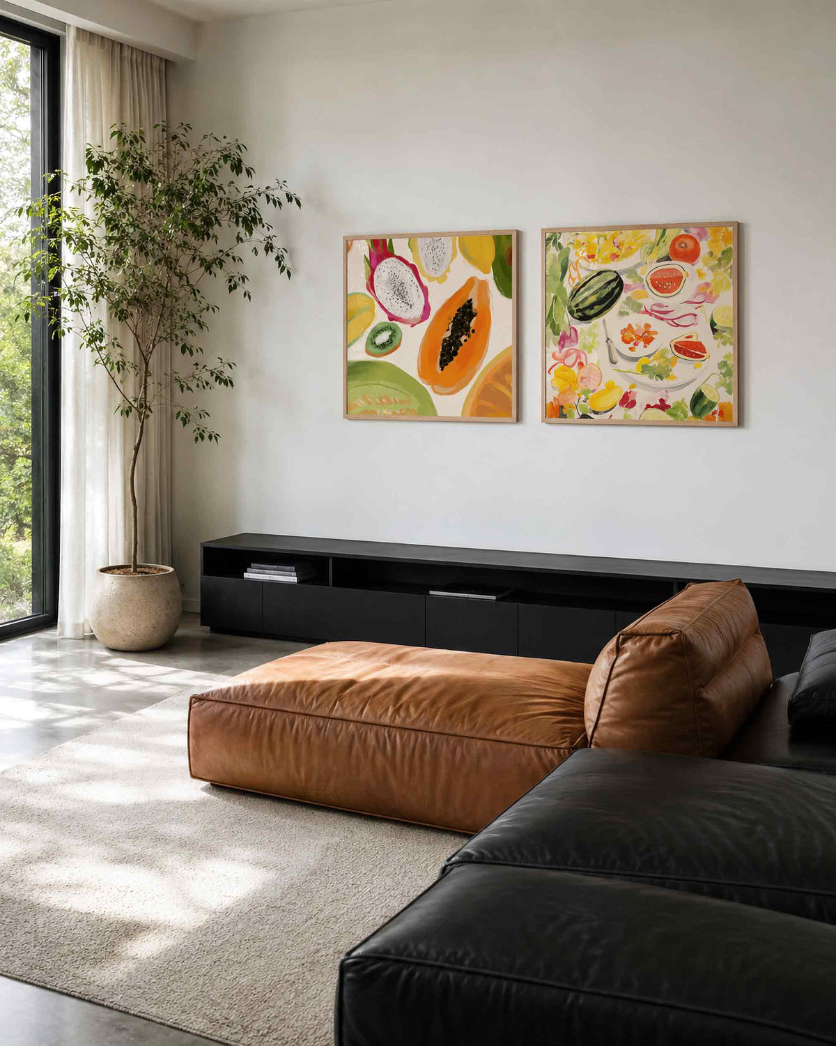 Interieurpresentatie van een tweedelige vierkante posterset met fruit en watermeloen
