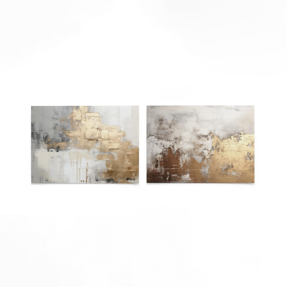 Twee liggende posters met een spel van goud en grijs met ruwe texturen op een gebroken witte achtergrond