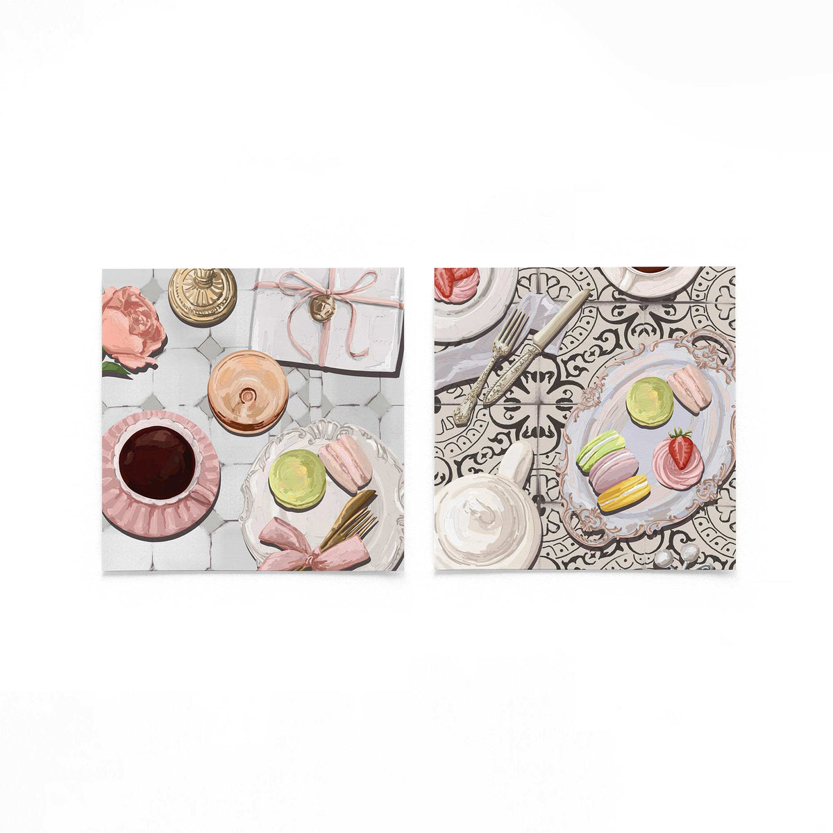 Twee vierkante posters met macarons en thee op een gebroken witte achtergrond