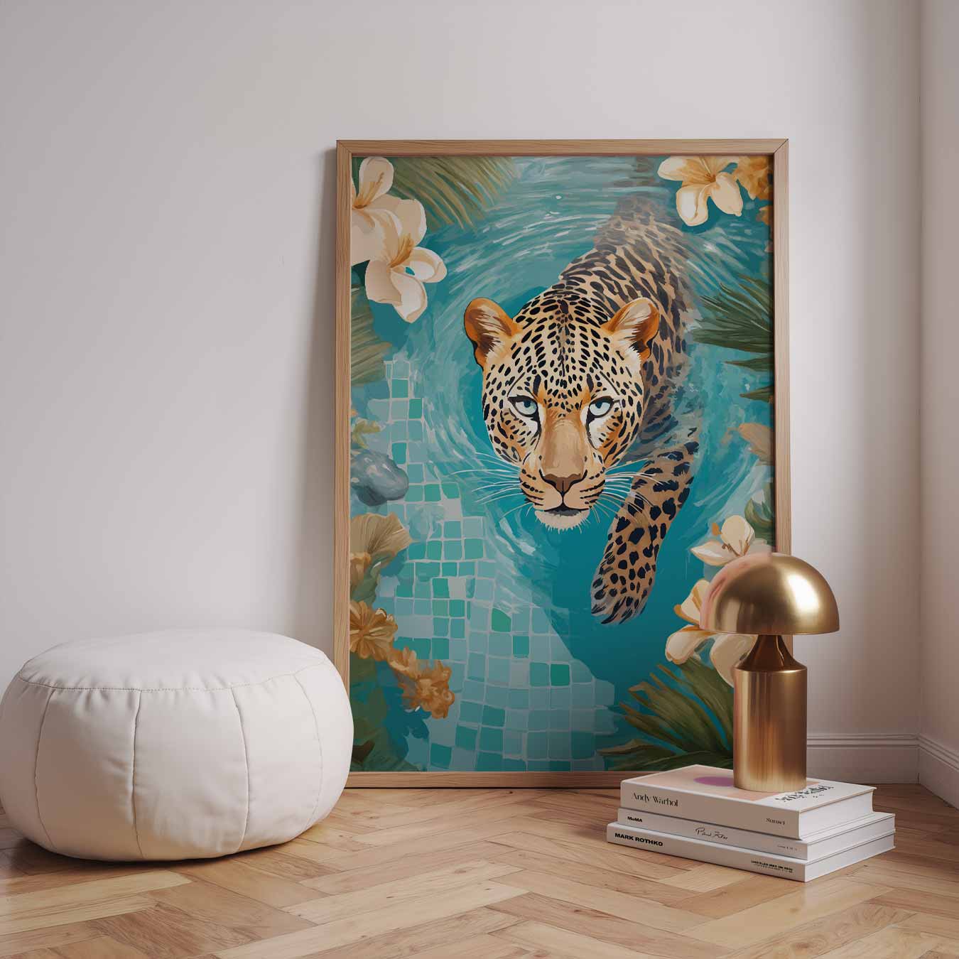 Dappere Luipaard in Paradijselijke Zwempartij Poster-WallArtistic