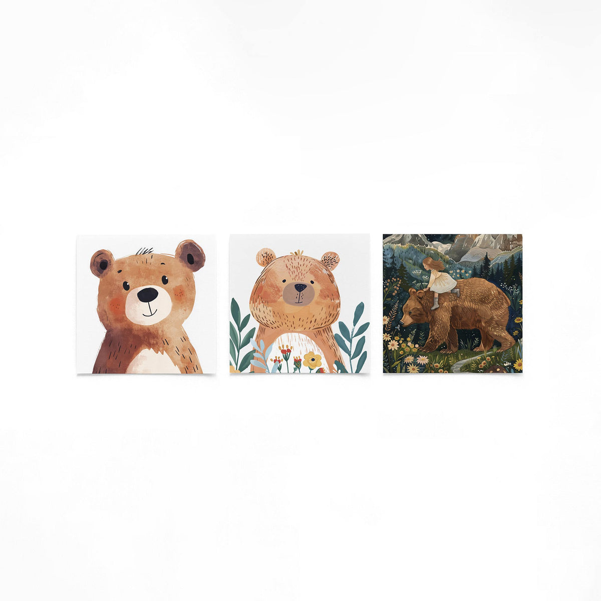 Drie vierkante posters met beren en meisje op een gebroken witte achtergrond