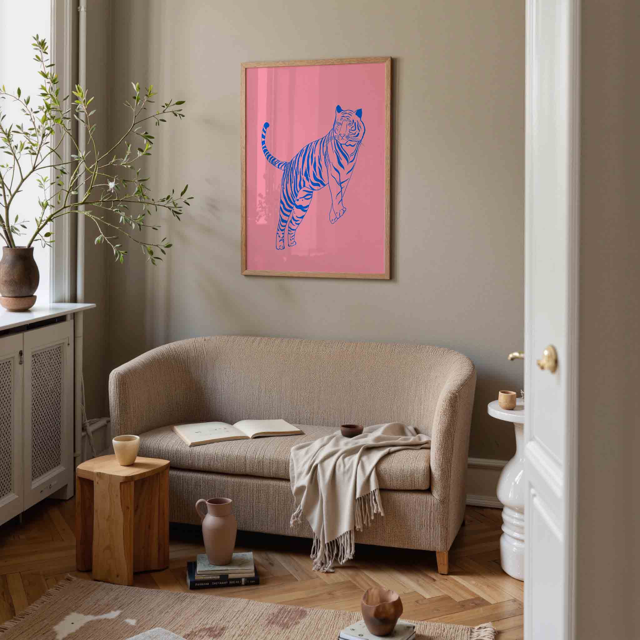 Tijger op roze achtergrond Poster