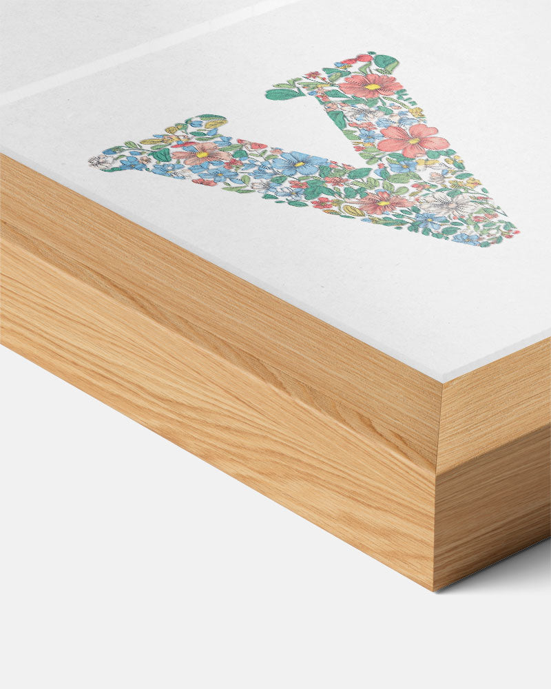 Bloemrijke Letter V Poster-WallArtistic