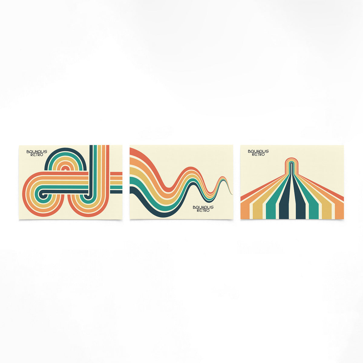 Drie landscape posters met retro lijnen en bogen als vrijstaande productfoto