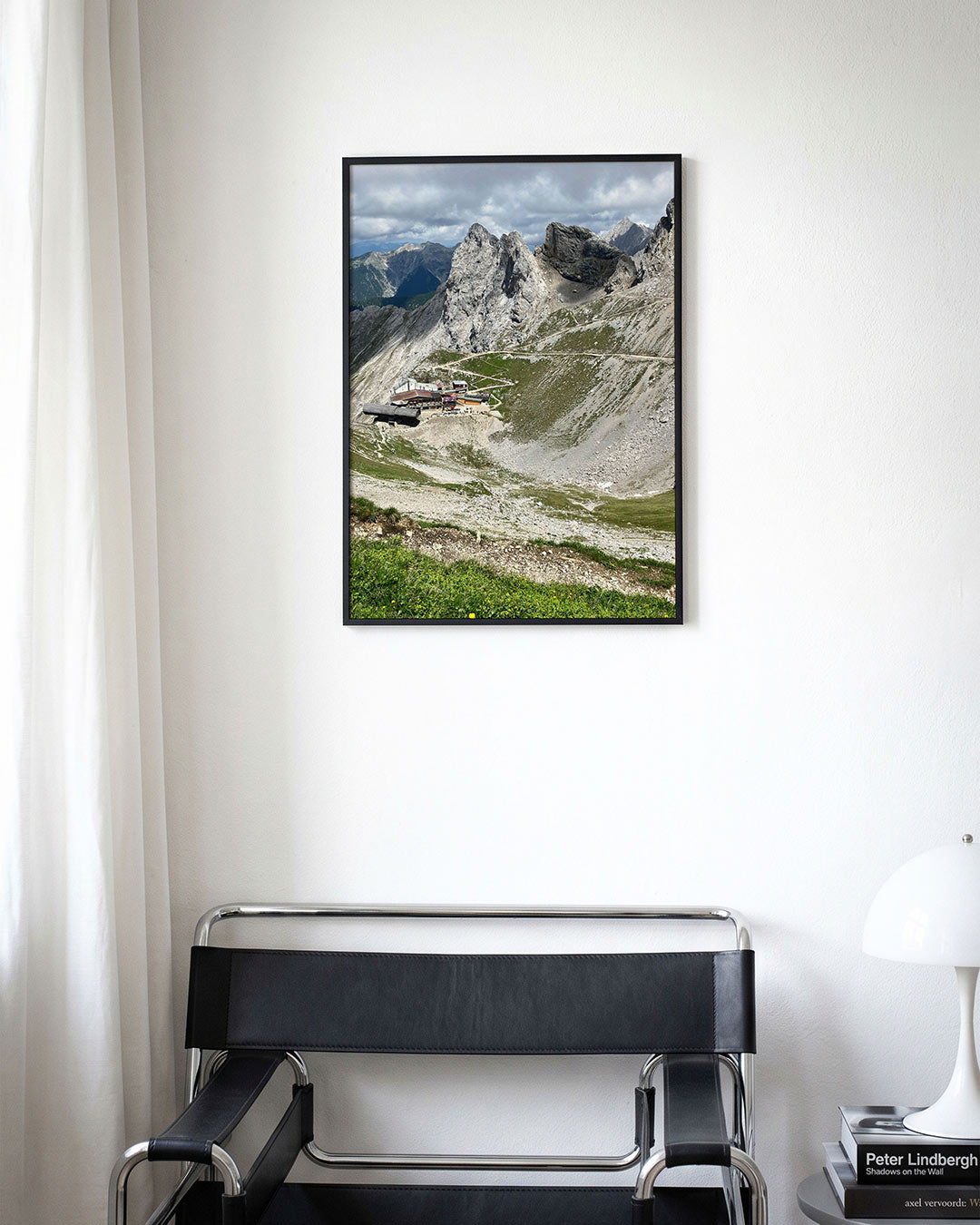 Berglandschap met chalet Poster