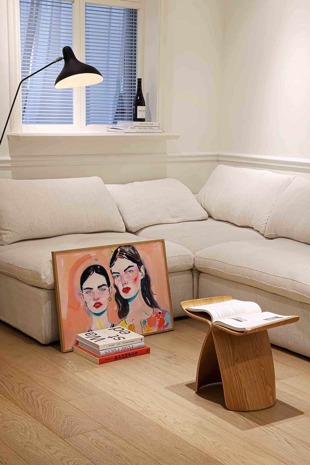 Twee vrouwen met kleurrijke kleding Poster