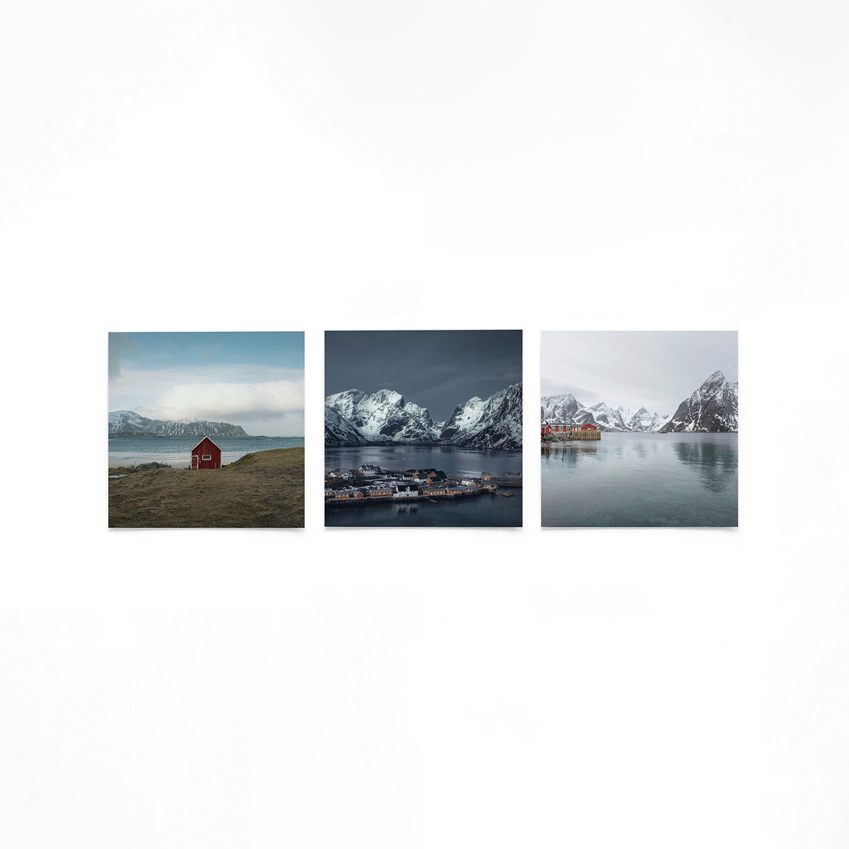 Productfoto van drie vierkante posters met noordelijke fjordenstilte – Gerald Emming