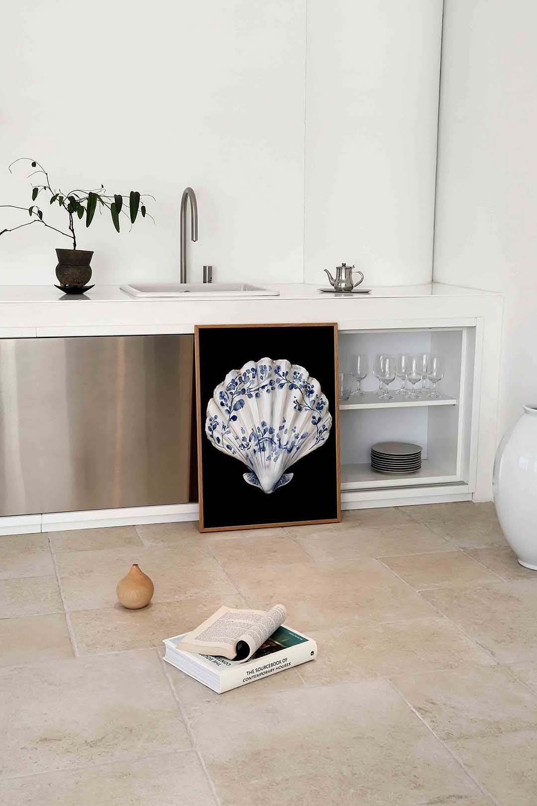 Schelp met blauwe takken Poster