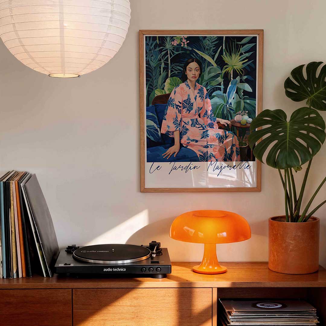 Vrouw in roze kimono Poster