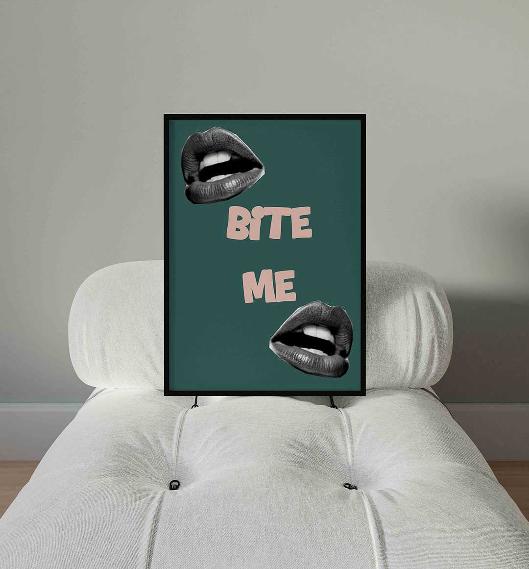 Bijtende lippen Poster