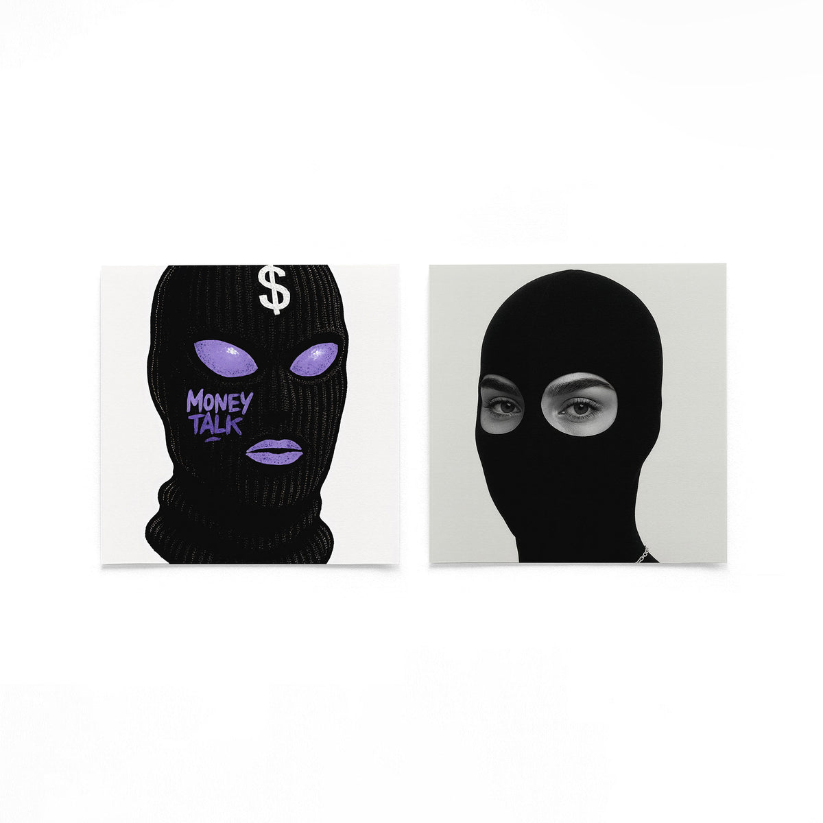 Twee vierkante posters met maskerogen geld op een gebroken witte achtergrond