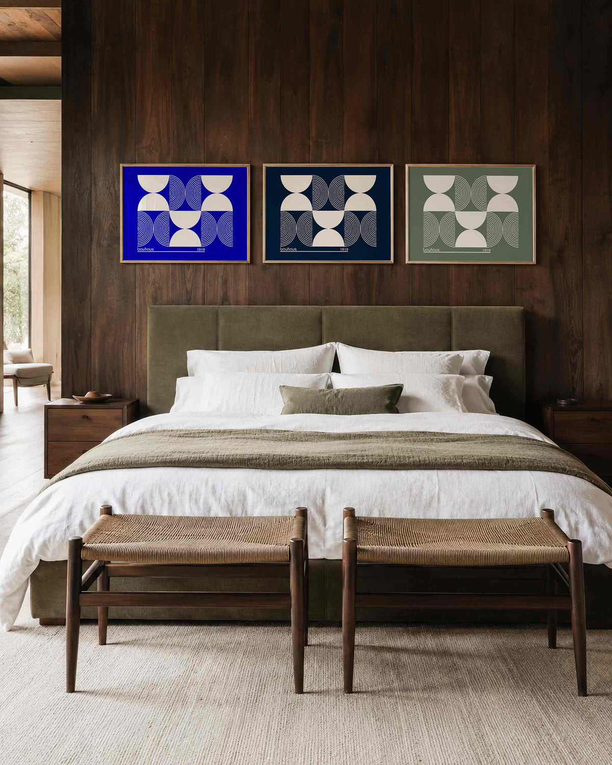 Interieurmockup van drieluik landscape-posterset met halve cirkels en lijnen