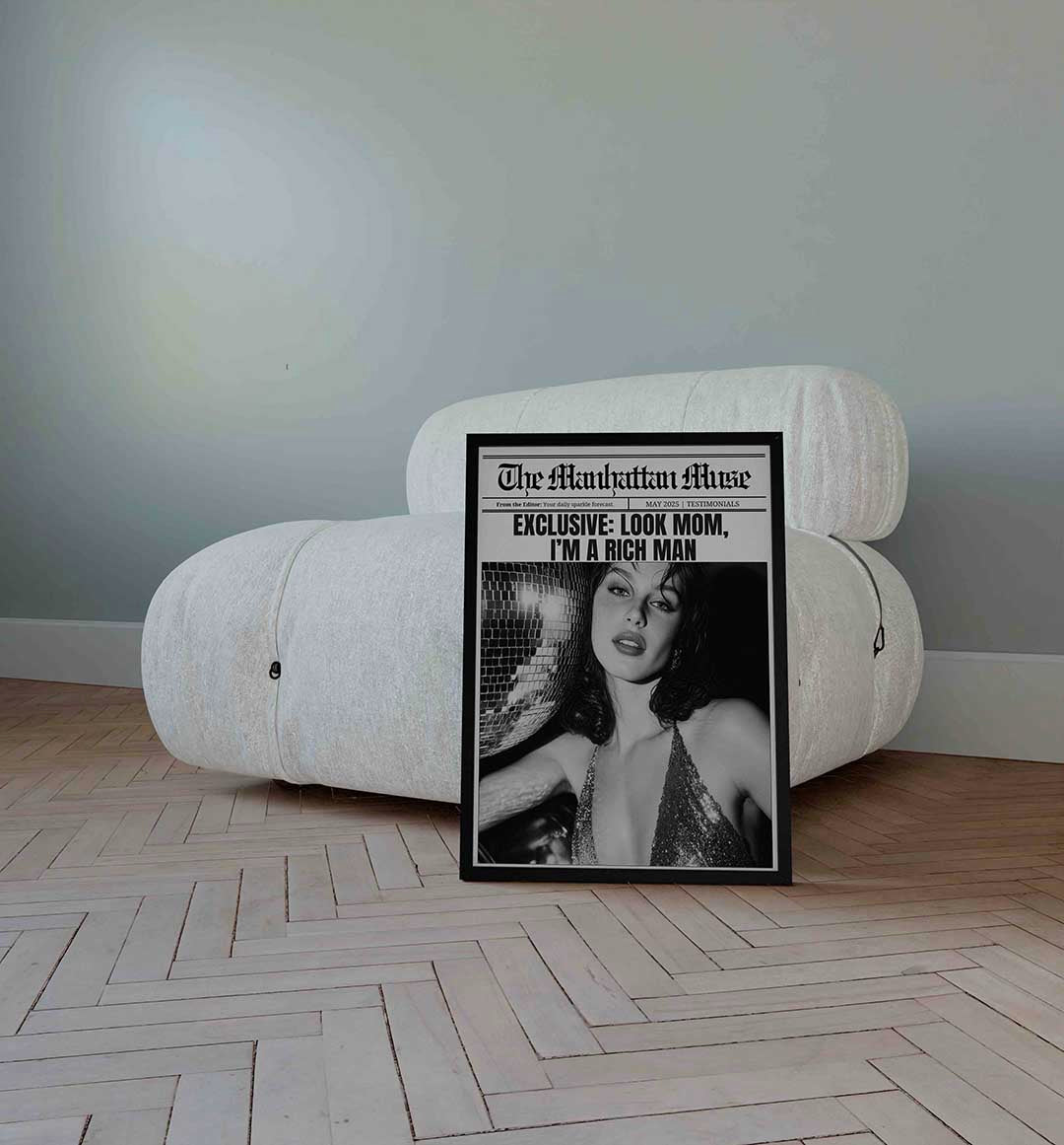 Glinsterende vrouw en discobal Poster