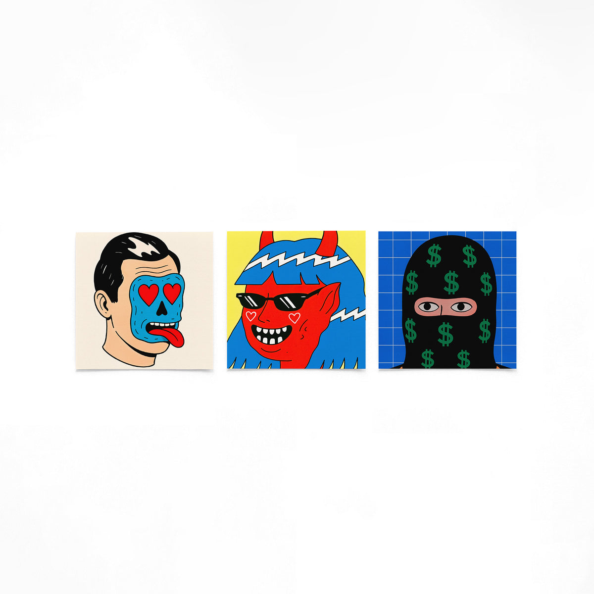 Drie vierkante posters met pop art gezichten op een gebroken witte achtergrond