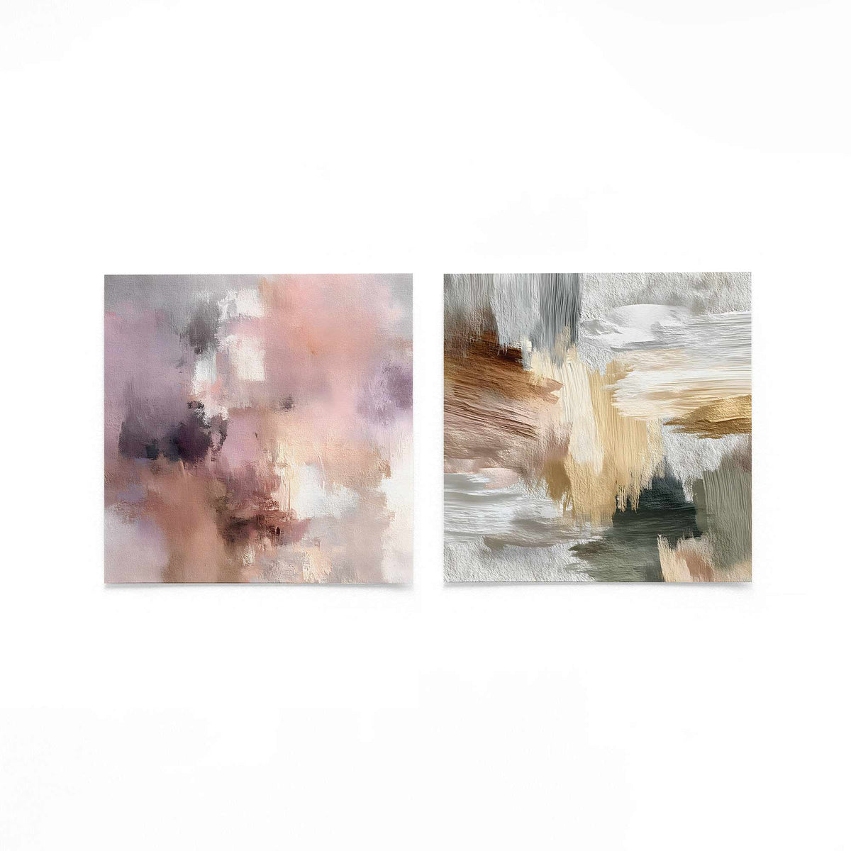 Twee vierkante posters met roze beige abstracte op een gebroken witte achtergrond