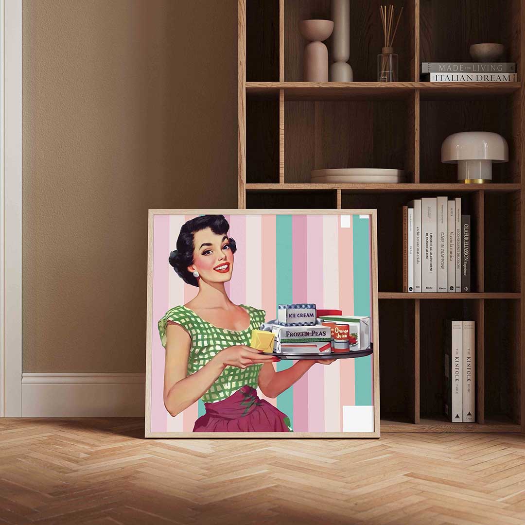 Vrouw met dienblad Poster