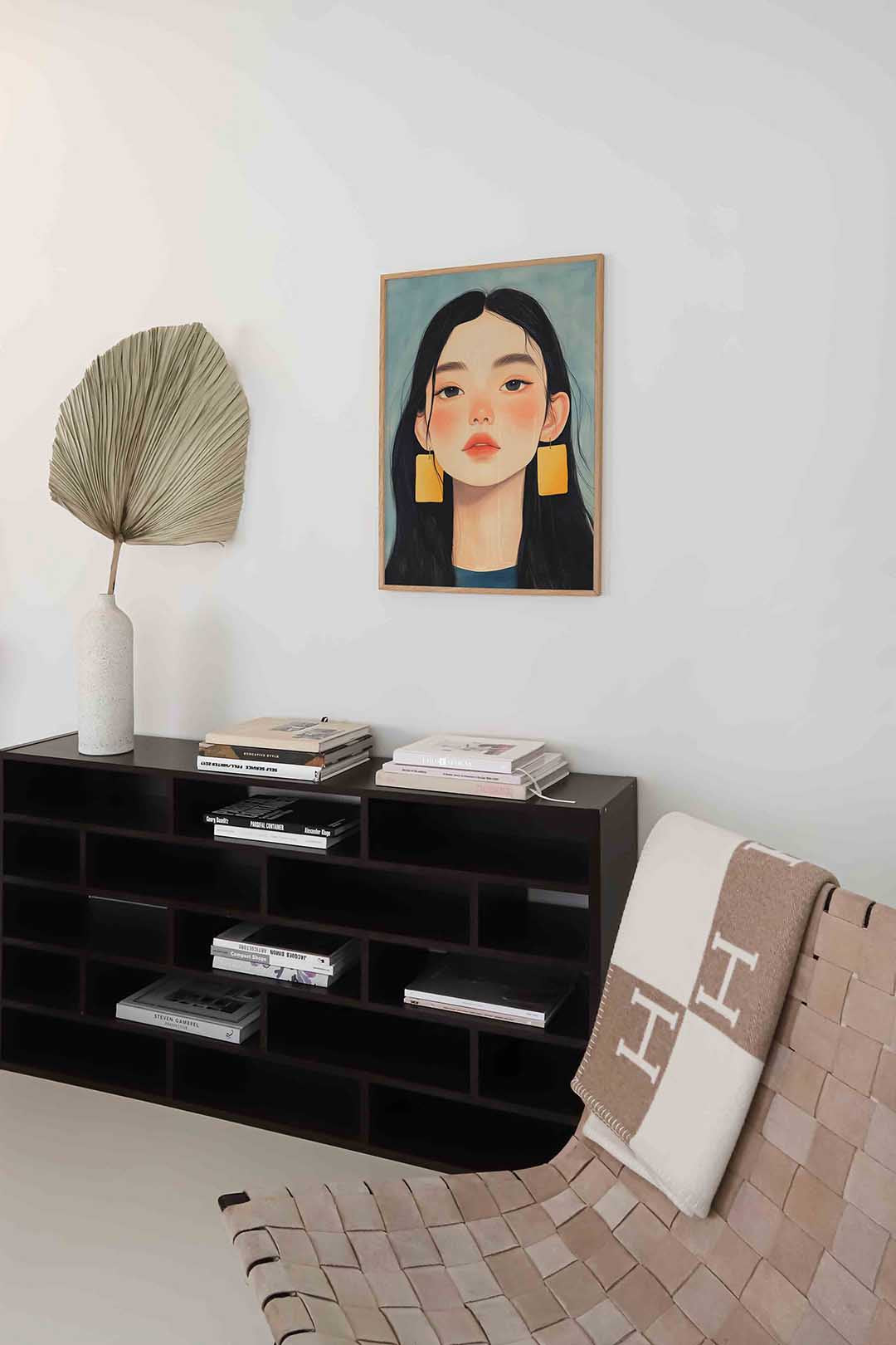Portret met gele oorbellen Poster