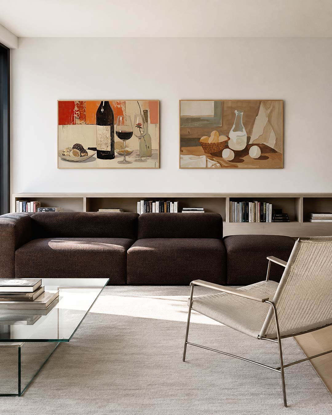 Twee liggende posters met een wijnfles en glazen tussen warme rode en oranje kleurvlakken, aan de muur in een interieur