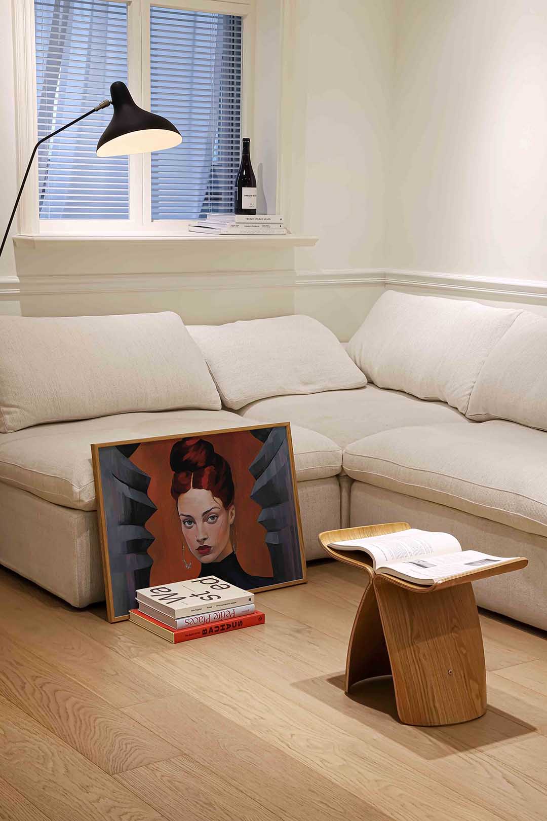Portret met rode achtergrond Poster