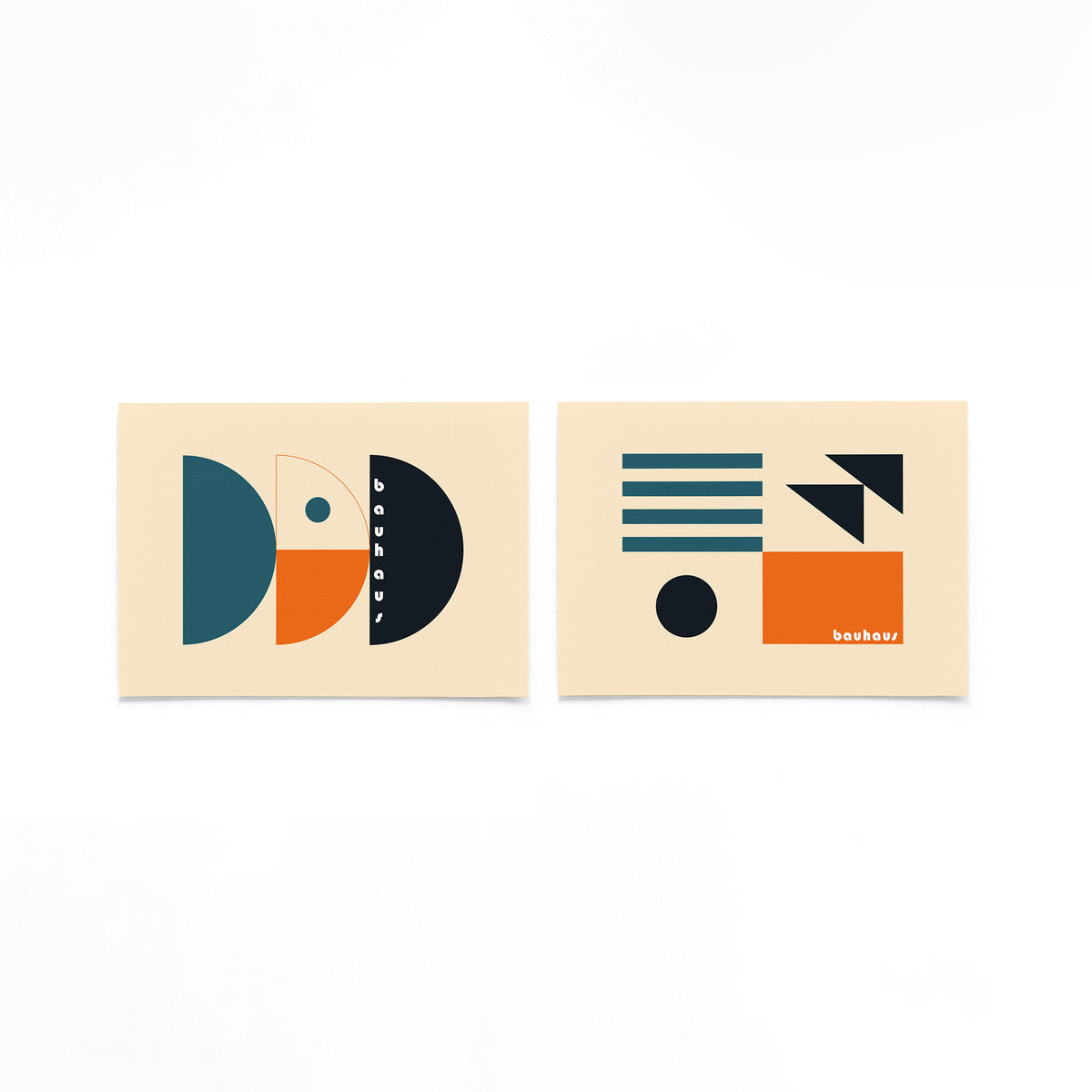 Twee landscape posters met oranje bogen en balken als vrijstaande productfoto